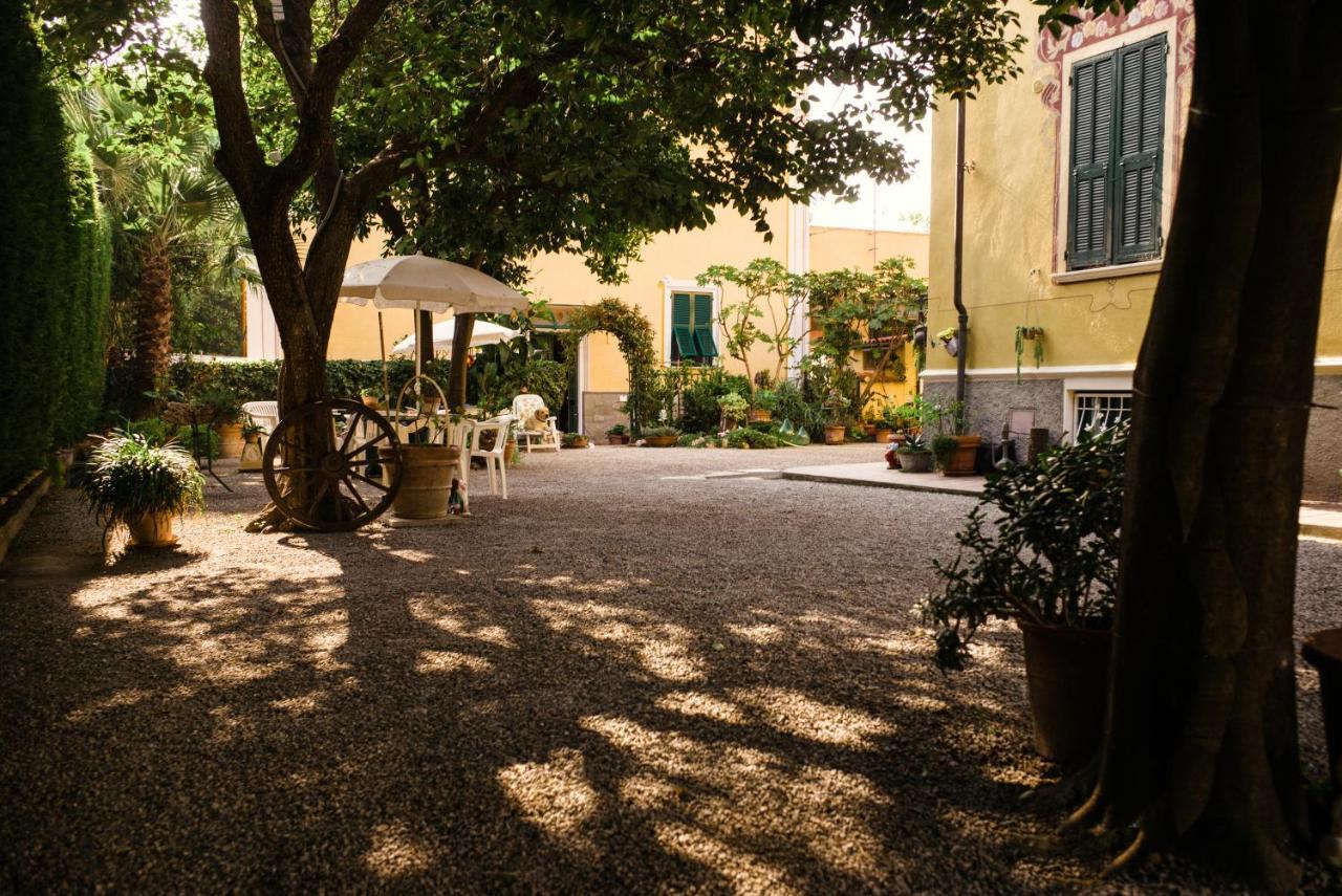 Hotel Cynthia Finale Ligure Exterior foto